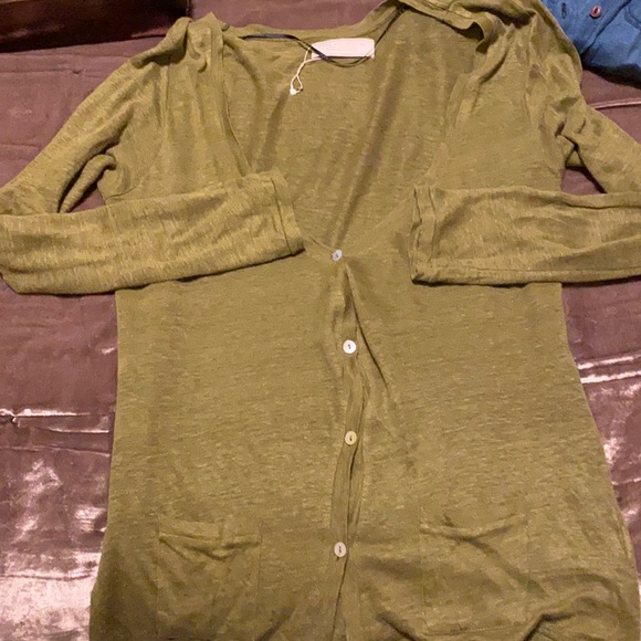 Women - Picture 1 of 2